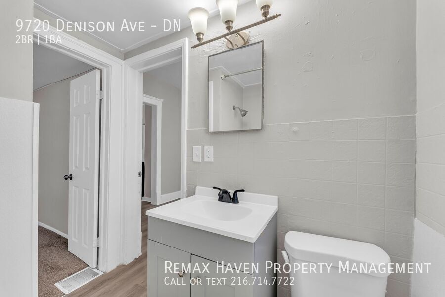 9720 Denison Ave | DN, Cleveland - Spacious 2-bed 1-bath multi-family home! property image