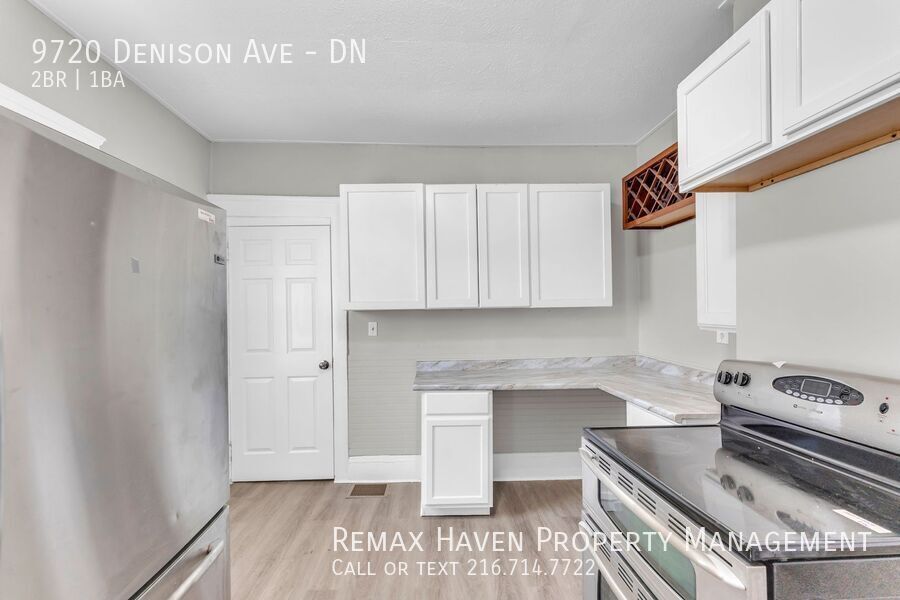9720 Denison Ave | DN, Cleveland - Spacious 2-bed 1-bath multi-family home! property image