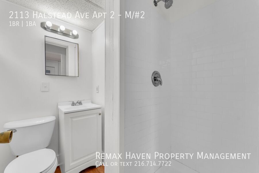2113 Halstead Ave | Unit #2, Lakewood - Spacious 1-bed 1-bath multi-family home! property image