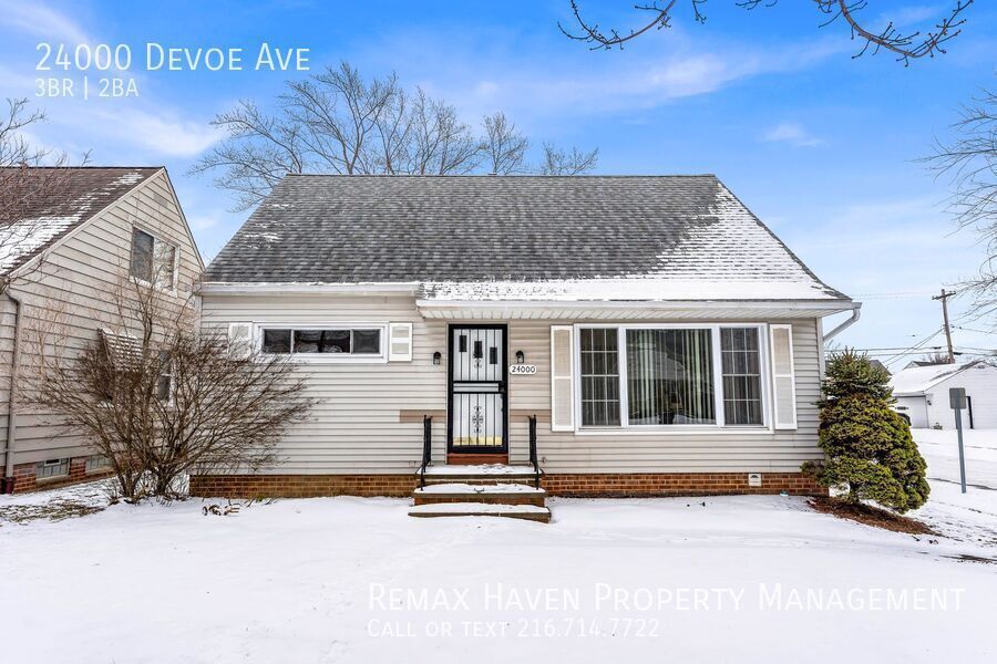 24000 Devoe Ave, Euclid - Spacious 3-bed 2-bath single-family home! Minimum credit score of 650 required. property image