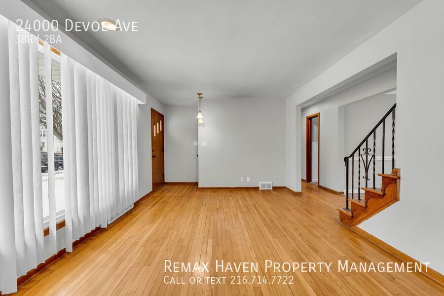 24000 Devoe Ave, Euclid - Spacious 3-bed 2-bath single-family home! Minimum credit score of 650 required. property image