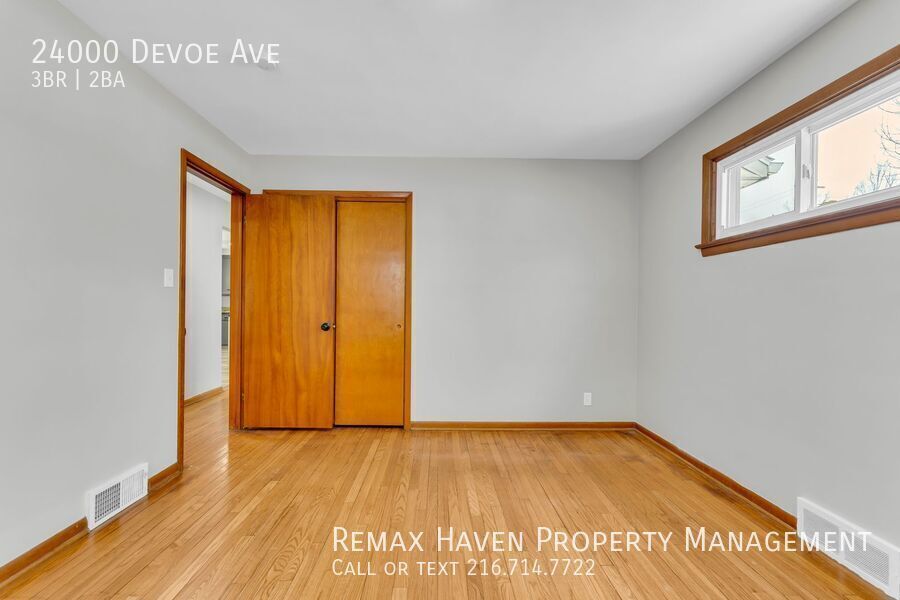 24000 Devoe Ave, Euclid - Spacious 3-bed 2-bath single-family home! Minimum credit score of 650 required. property image