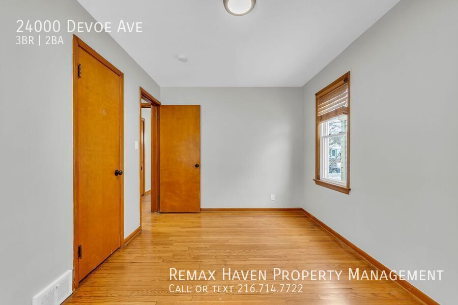 24000 Devoe Ave, Euclid - Spacious 3-bed 2-bath single-family home! Minimum credit score of 650 required. property image