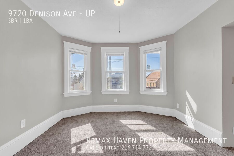 9720 Denison Ave | UP, Cleveland - Spacious 3-bed 1-bath multi-family home! property image