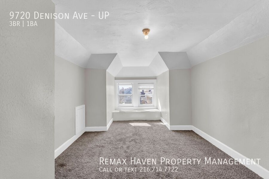 9720 Denison Ave | UP, Cleveland - Spacious 3-bed 1-bath multi-family home! property image