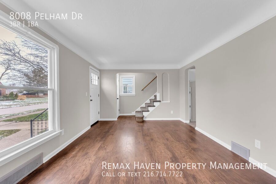 8008 Pelham Dr, Parma - Spacious 3 bed 1 bath single family home! property image