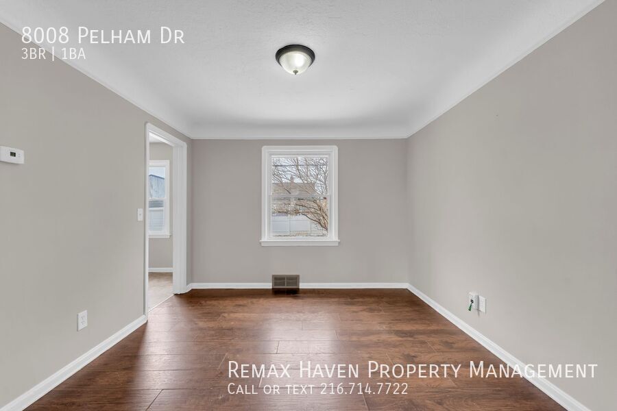 8008 Pelham Dr, Parma - Spacious 3 bed 1 bath single family home! property image