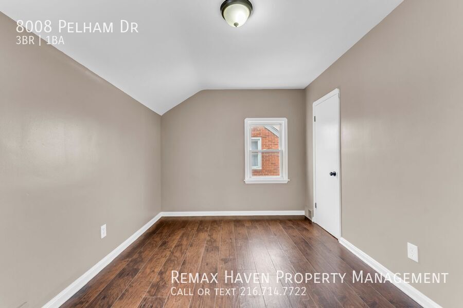 8008 Pelham Dr, Parma - Spacious 3 bed 1 bath single family home! property image