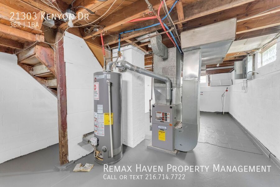 21303 Kenyon Dr, Maple Heights- Spacious 3-bed 1-bath single-family home! property image