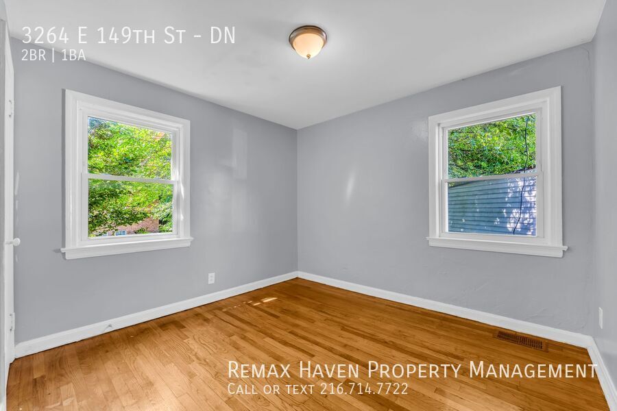 3264 E 149 St| DN, Cleveland- Spacious 2 bed 1 bath multi-family home! property image