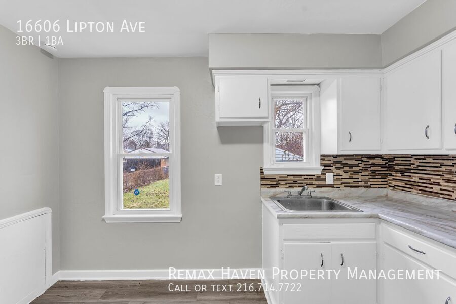 16606 Lipton Ave, Cleveland - Spacious 3-bed 1-bath single-family home! property image