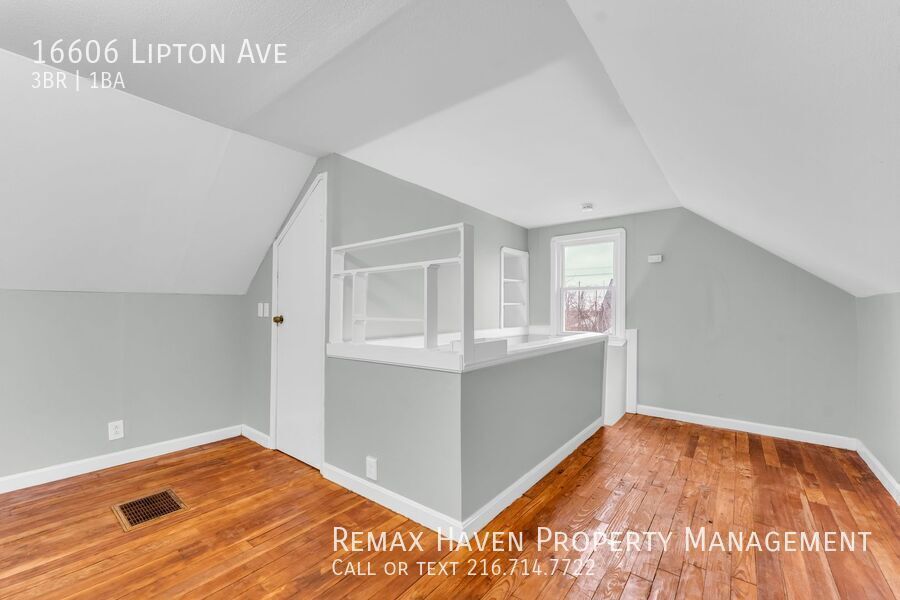 16606 Lipton Ave, Cleveland - Spacious 3-bed 1-bath single-family home! property image