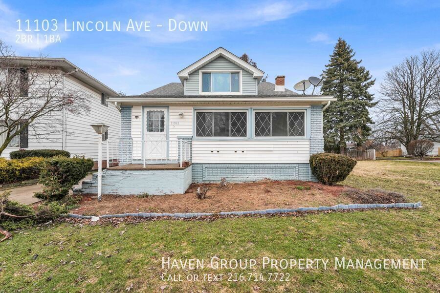 11103 Lincoln Ave | DN, Garfield Heights - Spacious 2-bed 1-bath multi-family home! property image