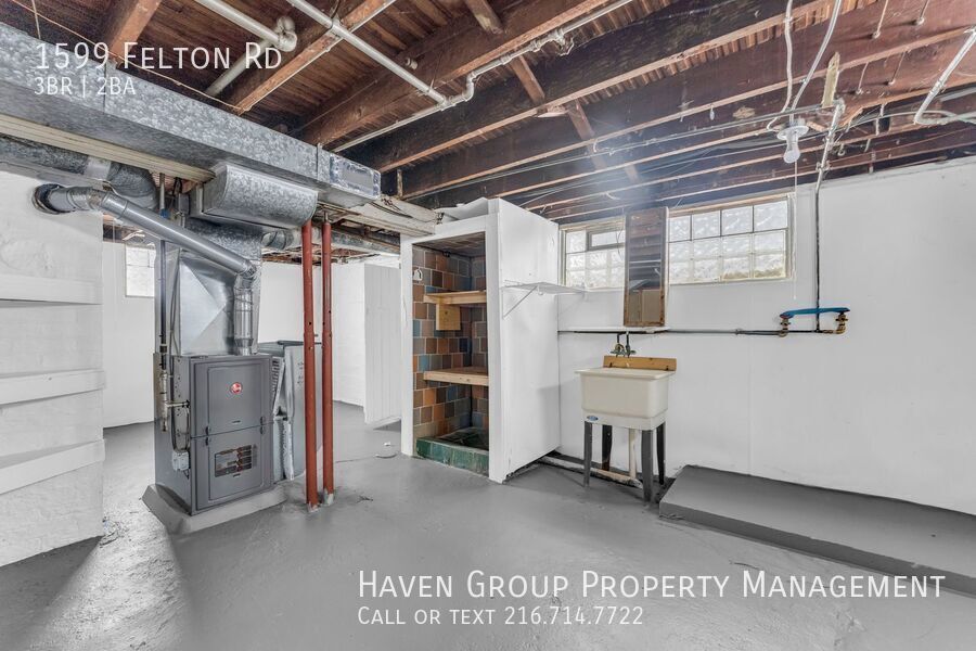 1599 Felton Rd, South Euclid - Spacious 3-bed 1.5 -bath single-family home! property image