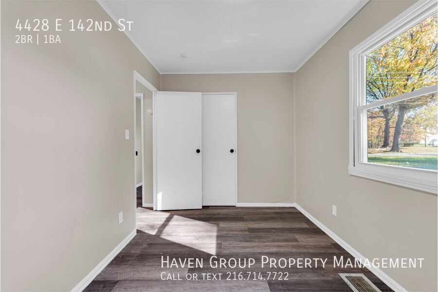 4428 E 142nd St, Cleveland - Spacious 2-bed 1-bath single-family home! property image