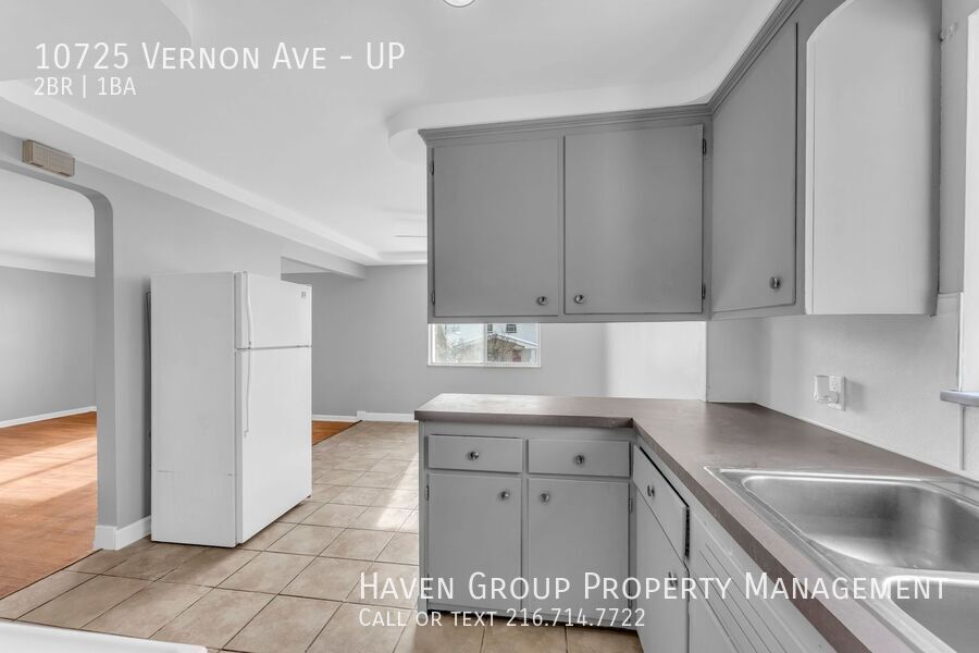 10725 Vernon Ave | UP, Garfield Heights - Spacious 2-bed 1-bath multi-family home! property image