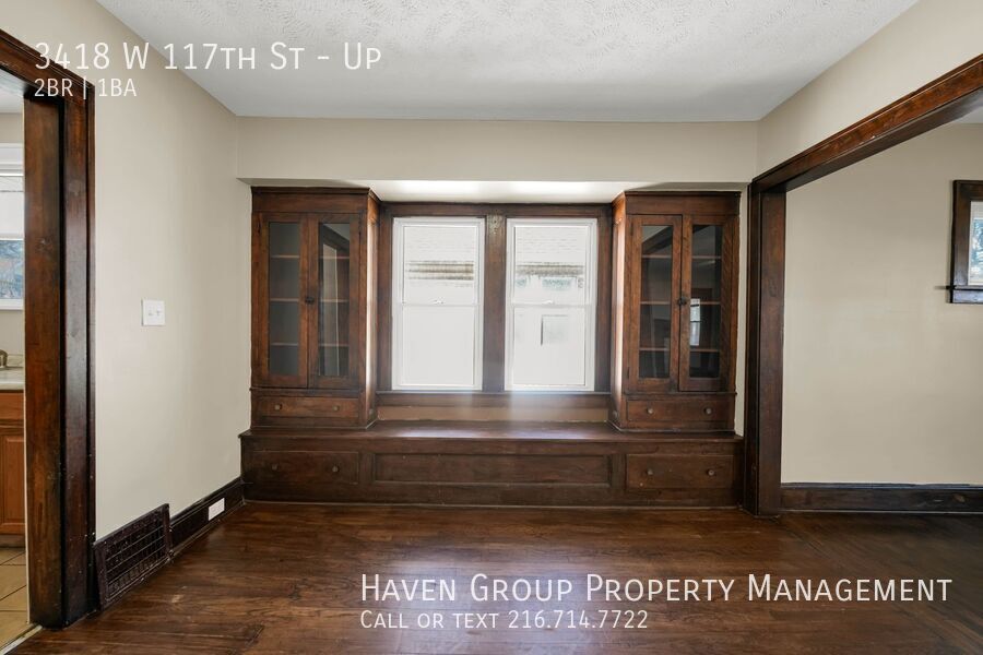 3418 (3416) W 117th St | UP, Cleveland - Spacious 2 bed 1 bath multi-family home! property image