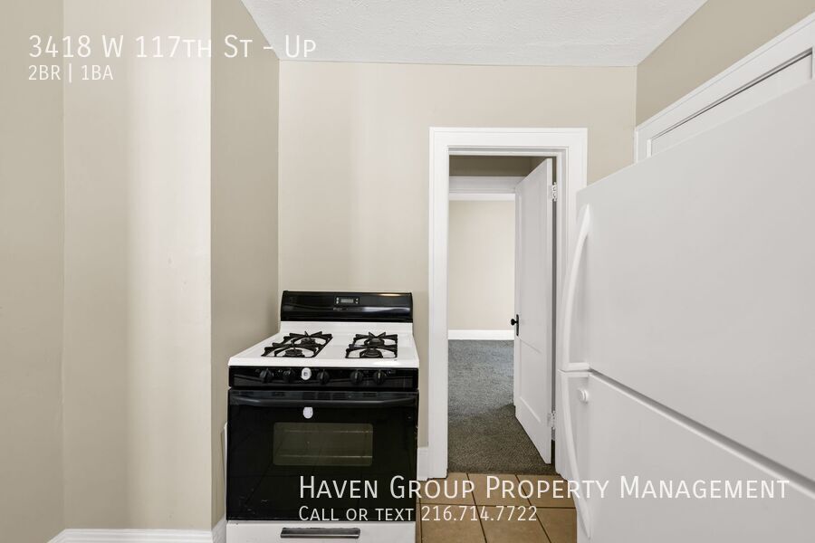 3418 (3416) W 117th St | UP, Cleveland - Spacious 2 bed 1 bath multi-family home! property image