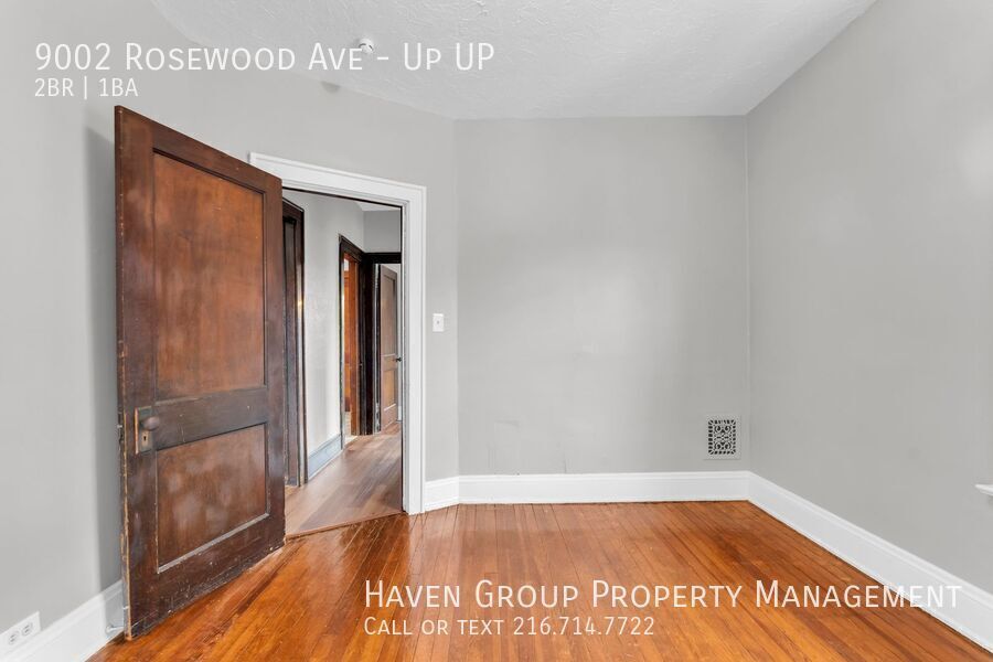 9002 Rosewood Ave | UP, Cleveland - Spacious 2-bed 1-bath multi-family home! property image