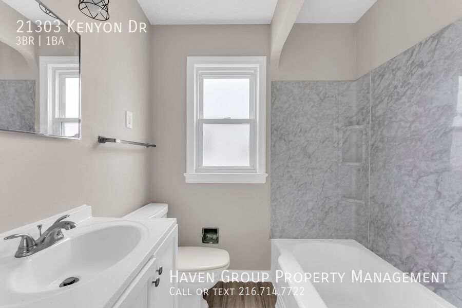 21303 Kenyon Dr, Maple Heights- Spacious 3-bed 1-bath single-family home! property image