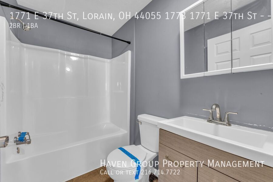 1771 E 37th St | Unit 1773, Lorain - Spacious 2-bed 1-bath multi-family home! property image