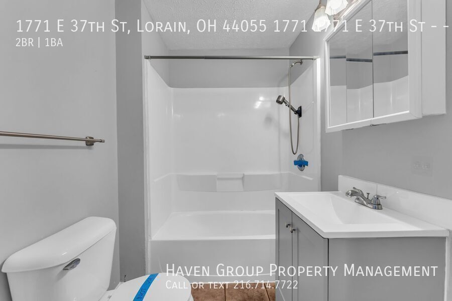 1771 E 37th St | Unit 1771, Lorain - Spacious 2-bed 1-bath multi-family home! property image