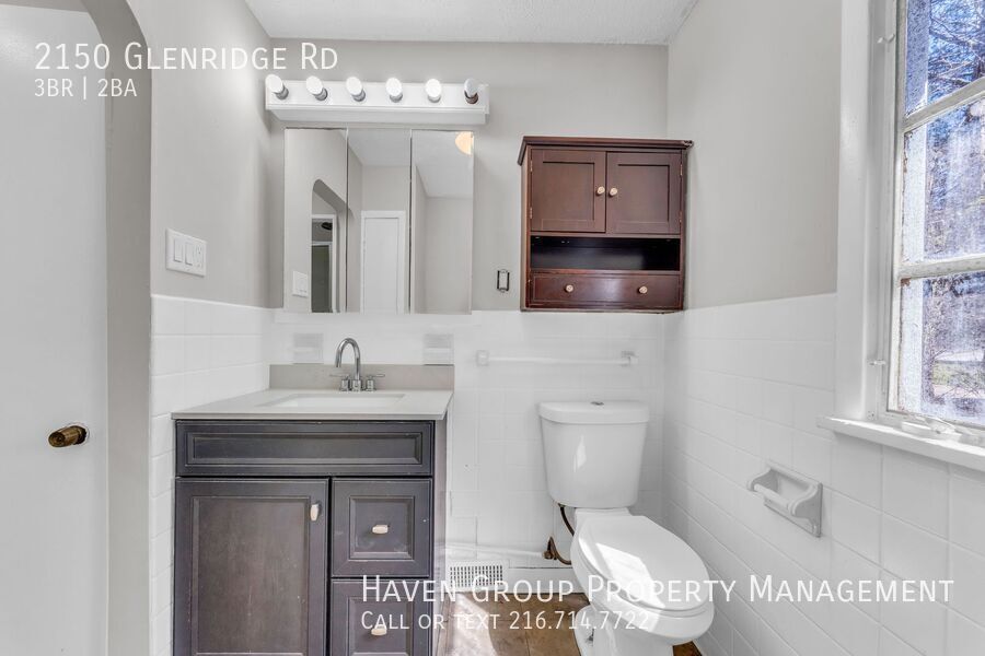 2150 Glenridge Rd, Euclid - Spacious 3-bed 1.5-bath single-family home! property image