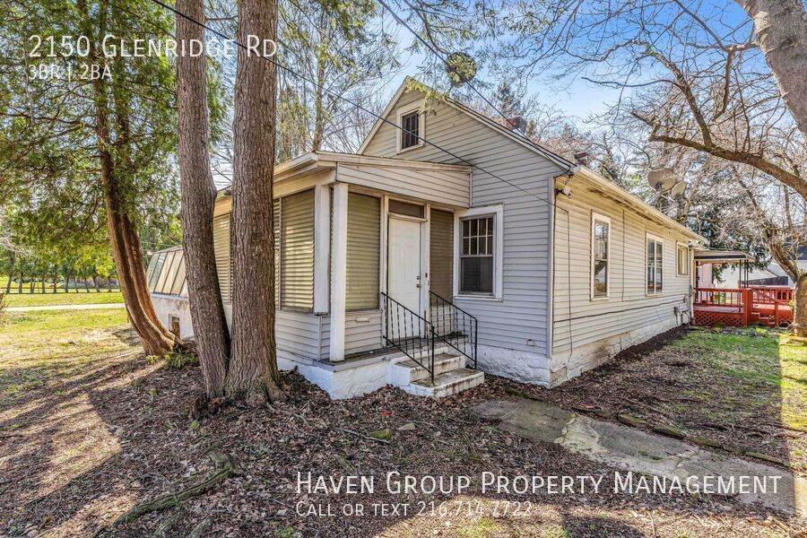 2150 Glenridge Rd, Euclid - Spacious 3-bed 1.5-bath single-family home! property image