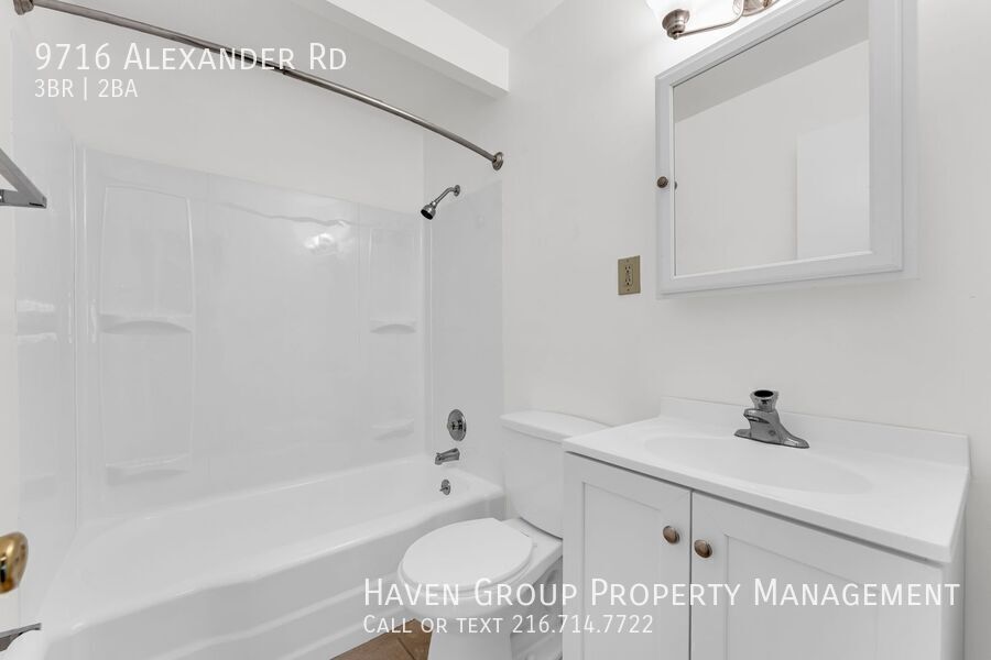 9716 Alexander Rd, Garfield Heights - Spacious 3 bed 2 bath single family home! property image