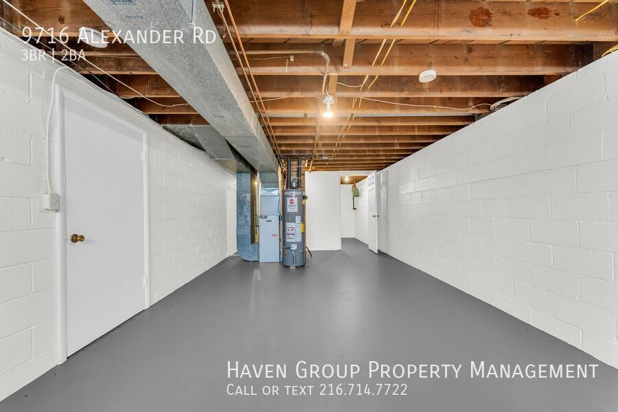 9716 Alexander Rd, Garfield Heights - Spacious 3 bed 2 bath single family home! property image