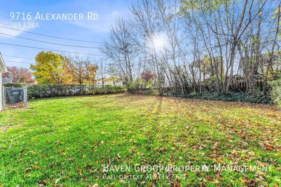 9716 Alexander Rd, Garfield Heights - Spacious 3 bed 2 bath single family home! property image