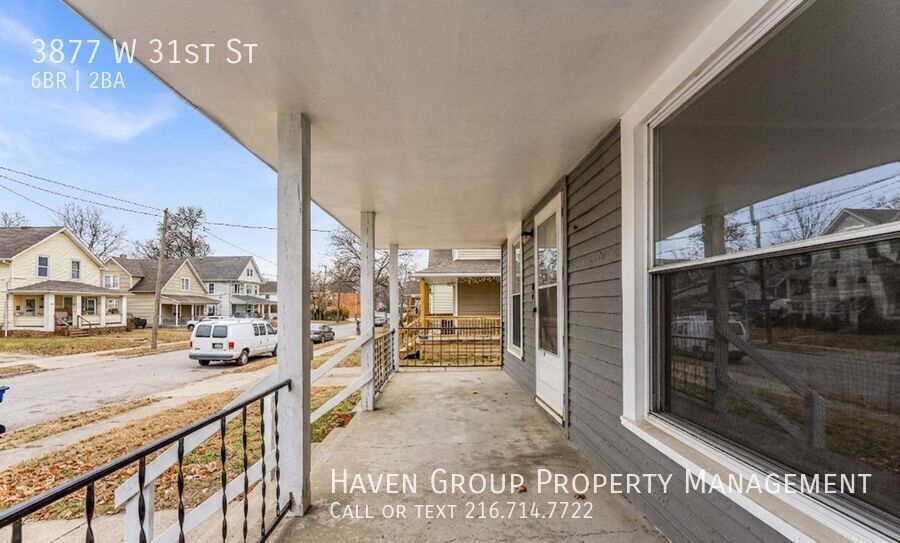 3877 W 31st St, Cleveland - Spacious 6-bed 2-bath single-family home! property image