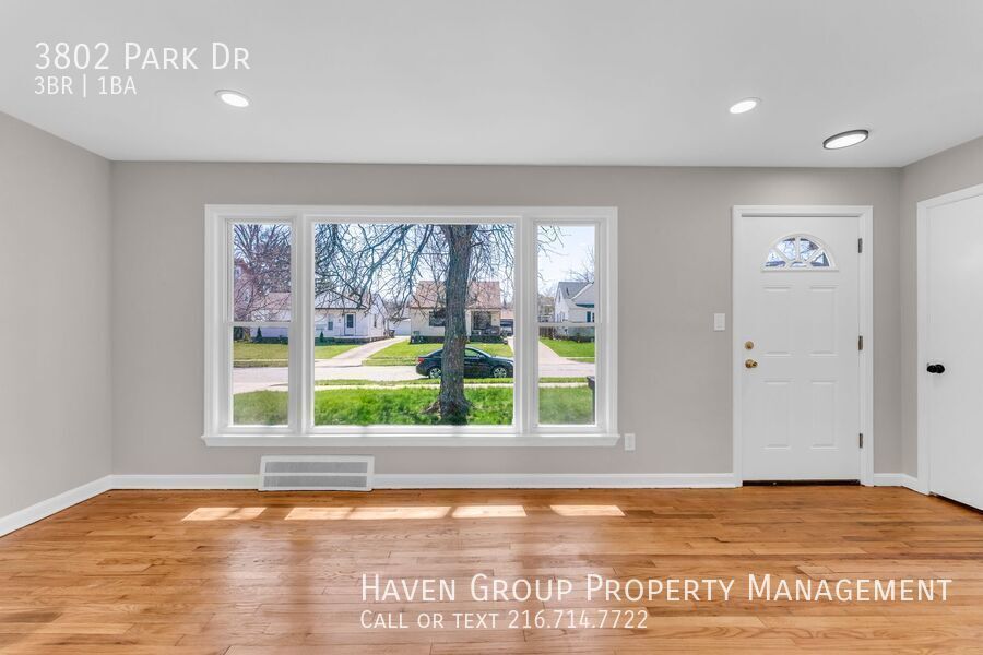 Welcome to 3802 Park Dr, Parma, OH 44134! This cozy 3-bedroom, 1-bath single-family home offers a bright living space, functional kitchen, and comfortable bedrooms, perfect for everyday living. property image