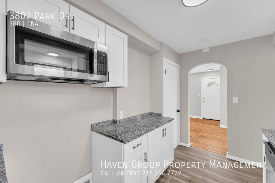 Welcome to 3802 Park Dr, Parma, OH 44134! This cozy 3-bedroom, 1-bath single-family home offers a bright living space, functional kitchen, and comfortable bedrooms, perfect for everyday living. property image