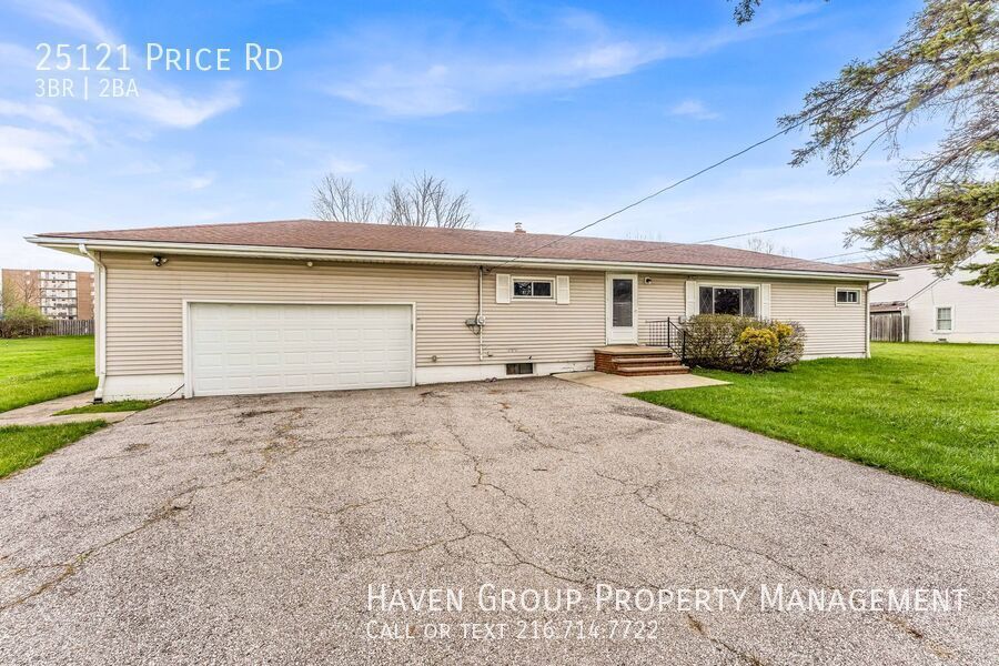 25121 Price Rd, Bedford Heights - Welcome to this spacious 3-bed 1.5-bath single-family home!  property image