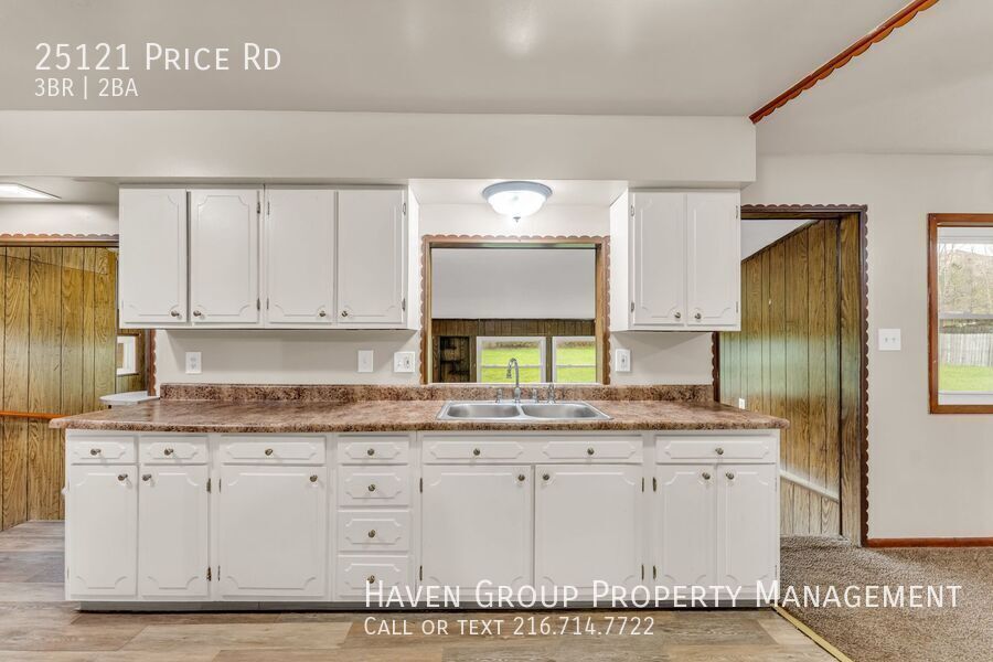25121 Price Rd, Bedford Heights - Welcome to this spacious 3-bed 1.5-bath single-family home!  property image