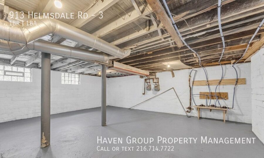 913 Helmsdale Rd | Unit 3, Cleveland Heights- Spacious 1 bed 1 bath multi-family home! property image
