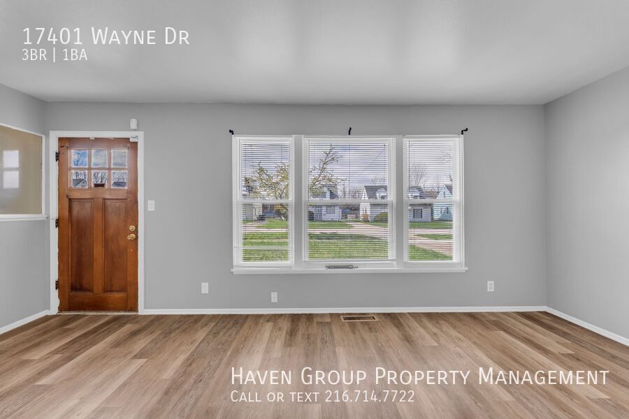 17401 Wayne Dr, Cleveland -  Spacious 3-bed 1-bath single-family home! property image