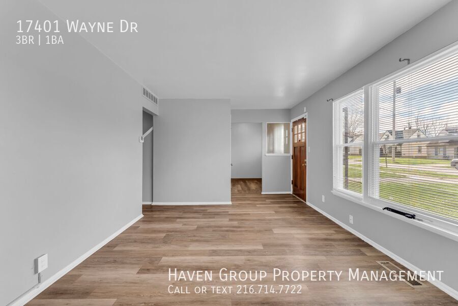 17401 Wayne Dr, Cleveland -  Spacious 3-bed 1-bath single-family home! property image