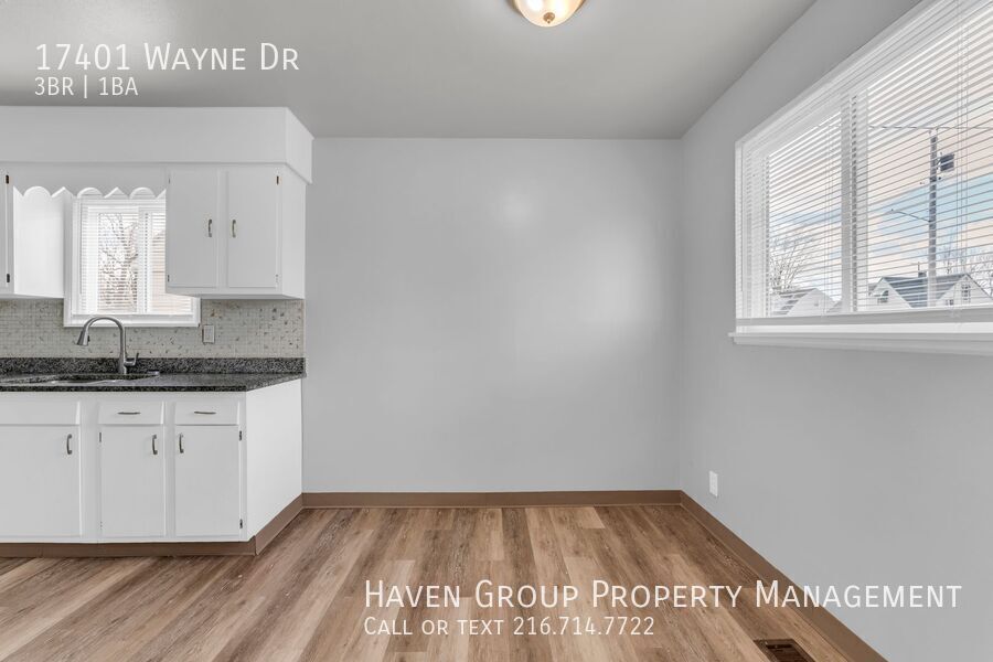 17401 Wayne Dr, Cleveland -  Spacious 3-bed 1-bath single-family home! property image