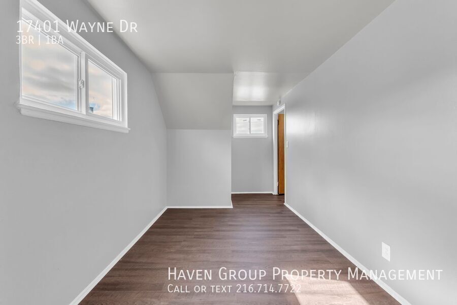 17401 Wayne Dr, Cleveland -  Spacious 3-bed 1-bath single-family home! property image