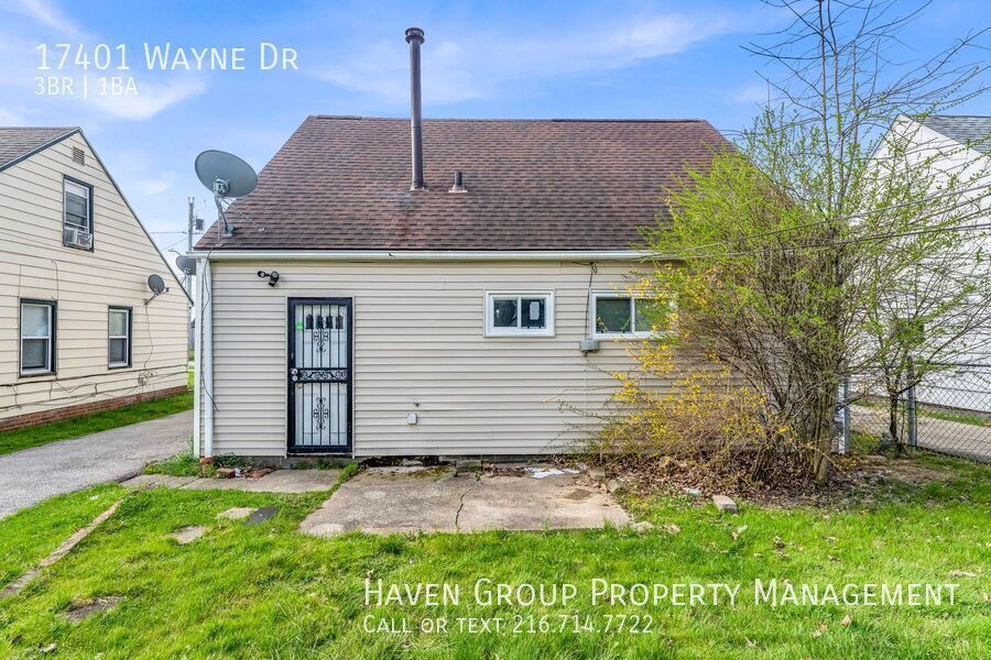 17401 Wayne Dr, Cleveland -  Spacious 3-bed 1-bath single-family home! property image
