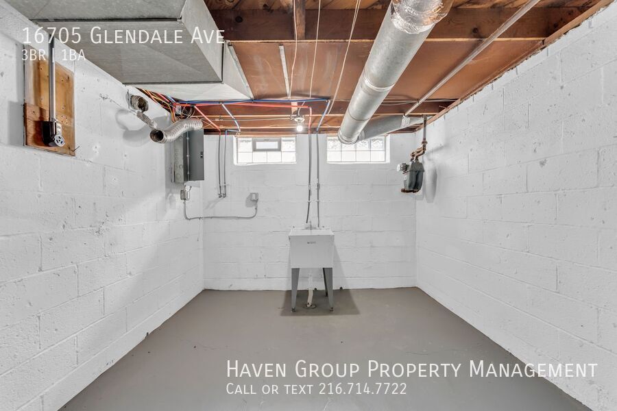 16705 Glendale Ave, Cleveland - Spacious 3-bed 1-bath single-family home! property image