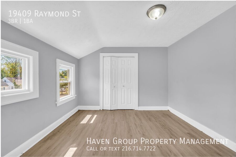 19409 Raymond St, Maple Heights - Spacious 3-bed 1-bath single-family home! property image