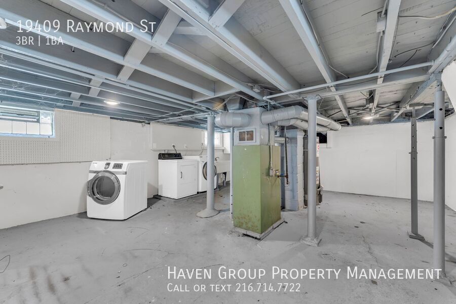 19409 Raymond St, Maple Heights - Spacious 3-bed 1-bath single-family home! property image