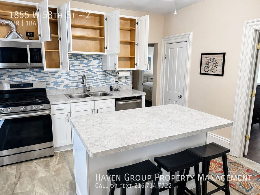 1855 W 58th St | UP, Cleveland - Spacious 2-bed 1-bath multi-family home! property image