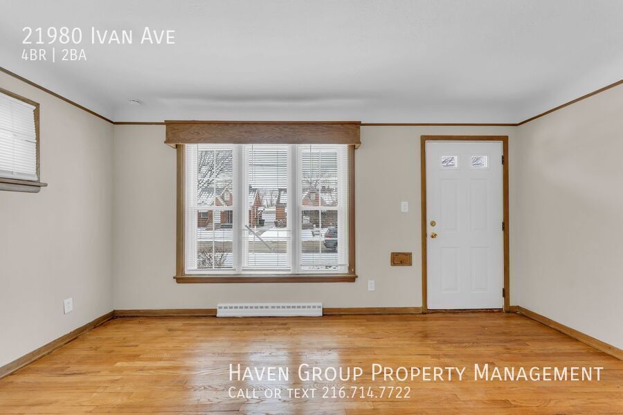 21980 Ivan Ave, Euclid - Spacious 4-bed 2-bath single-family home! property image