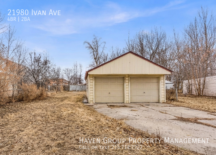 21980 Ivan Ave, Euclid - Spacious 4-bed 2-bath single-family home! property image