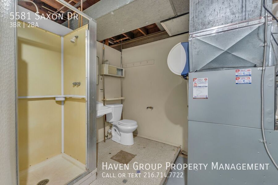 5581 Saxon Dr, Garfield Heights - Spacious 3-bed 2-bath single-family home! property image