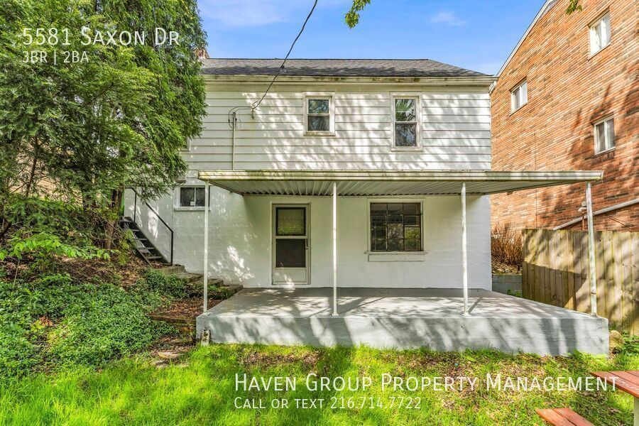 5581 Saxon Dr, Garfield Heights - Spacious 3-bed 2-bath single-family home! property image